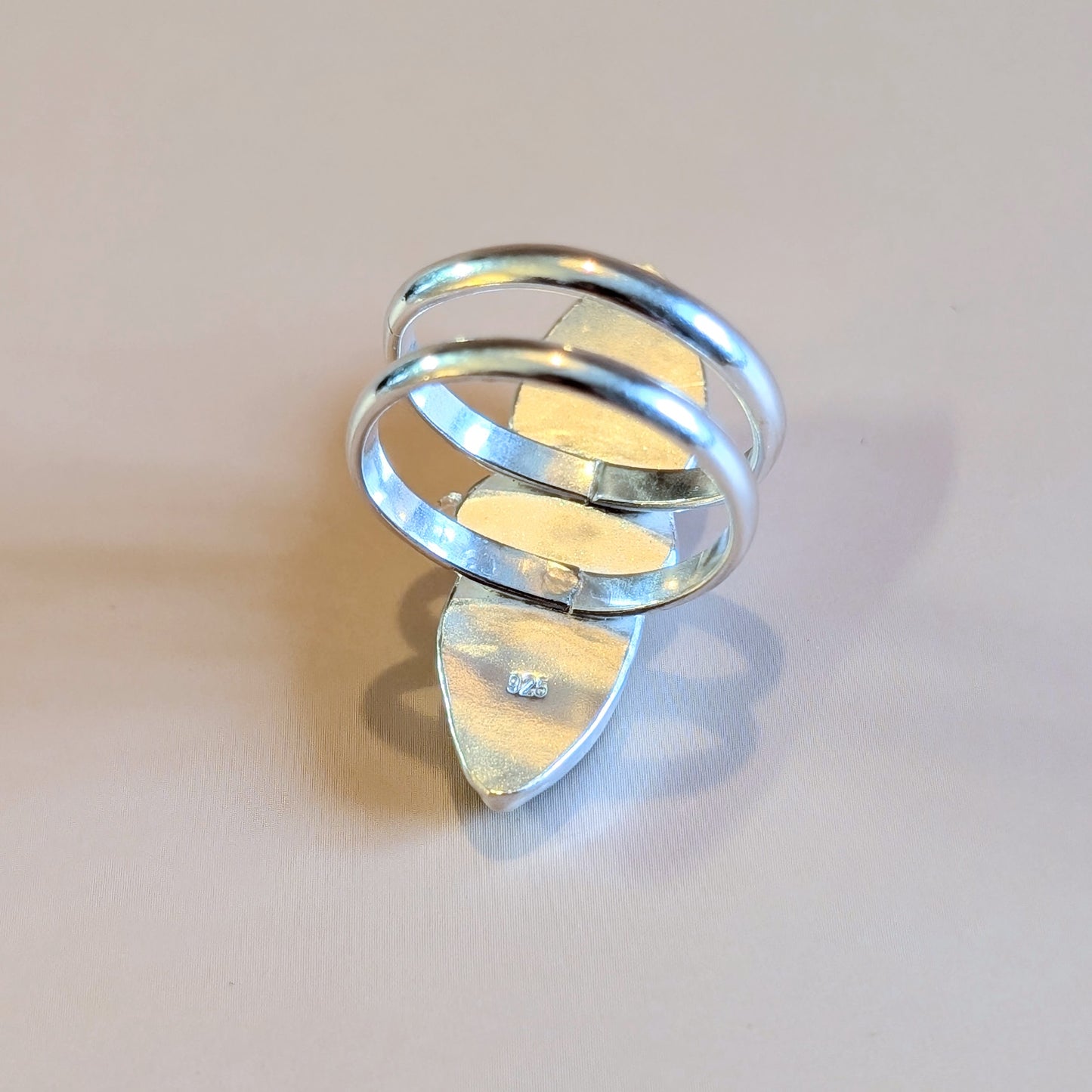 Welo Opal and Pilot Mt. size 8