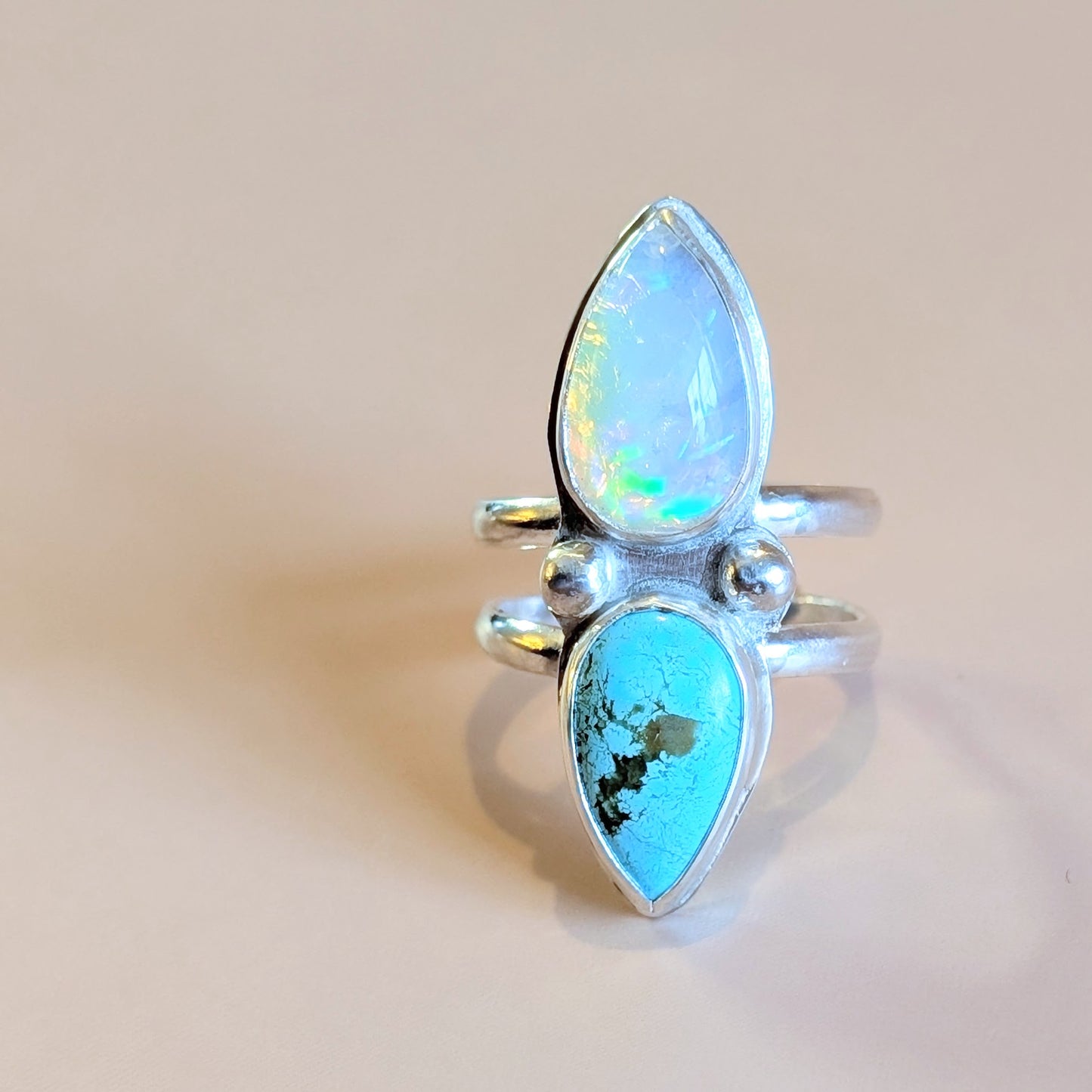 Welo Opal and Pilot Mt. size 8